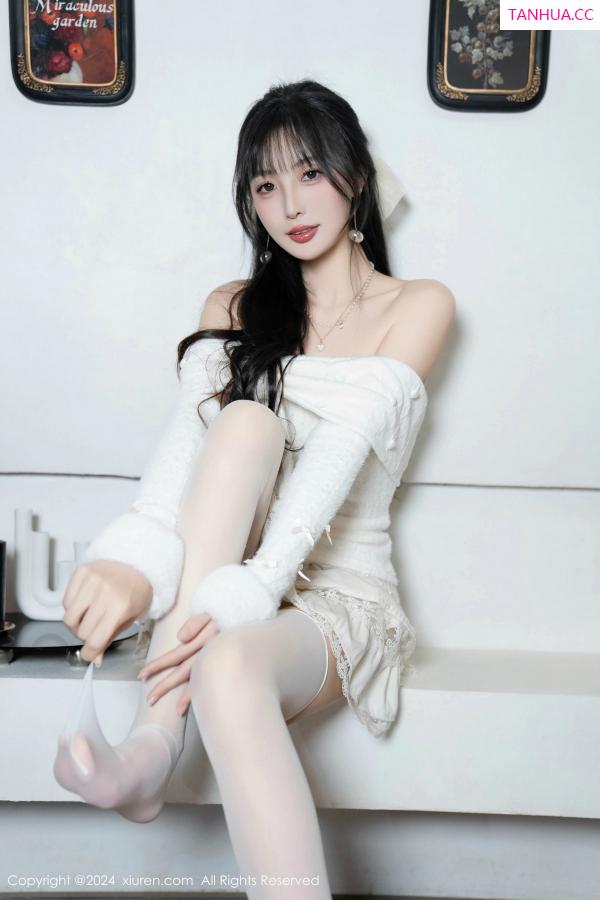 林星阑  [XiuRen]高清写真图 2024.12.25 No.9658 林星阑 丝袜美腿第14张图片
